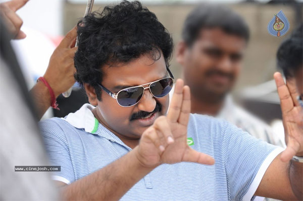 vinayak,khaidi no 150,anushka,brahmanandam  'ఖైదీ...' లో అనుష్క కూడా ఉండేదే..కానీ..?